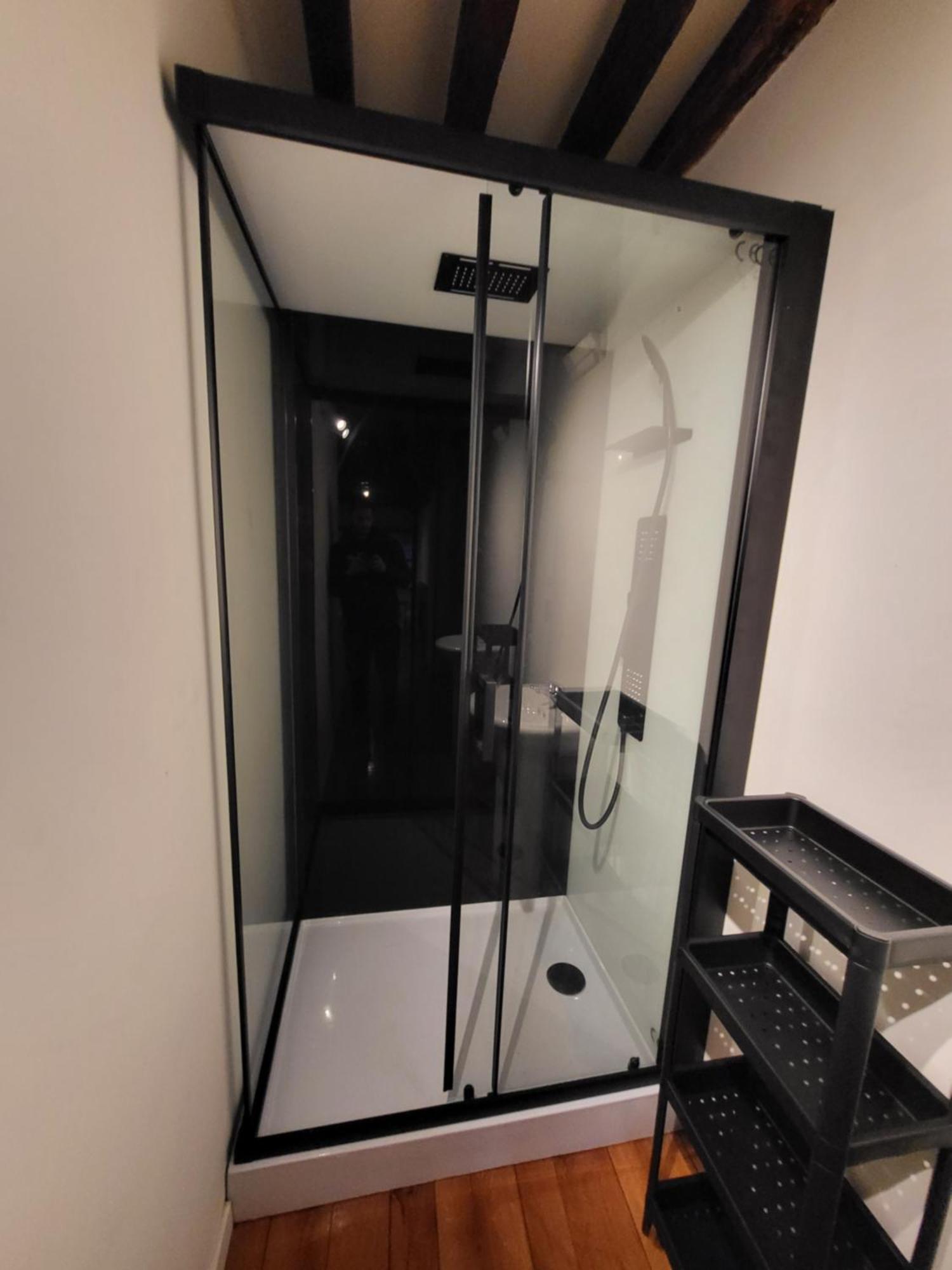 Viktoria Hostel Anvers Chambre photo