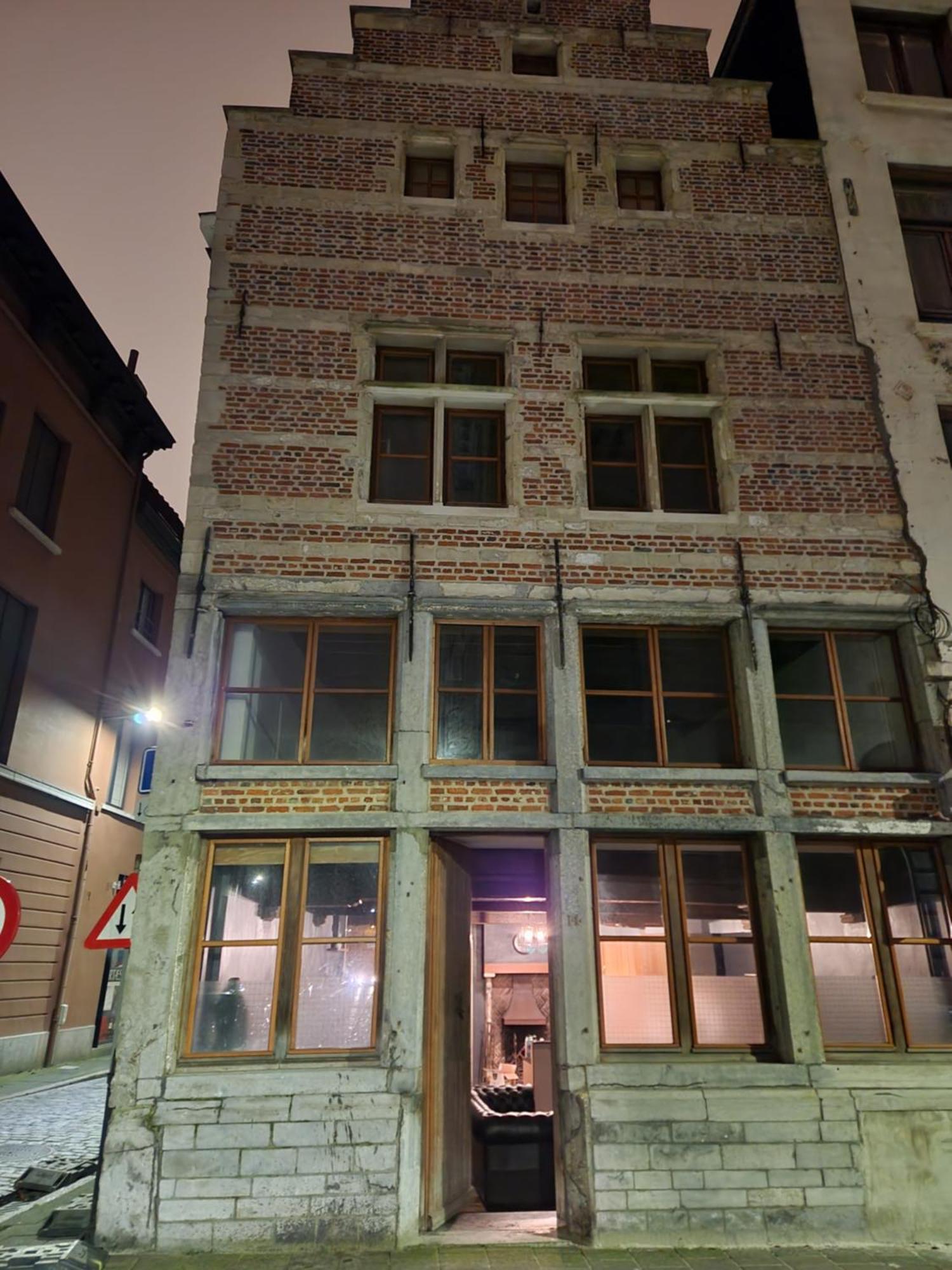 Viktoria Hostel Anvers Extérieur photo
